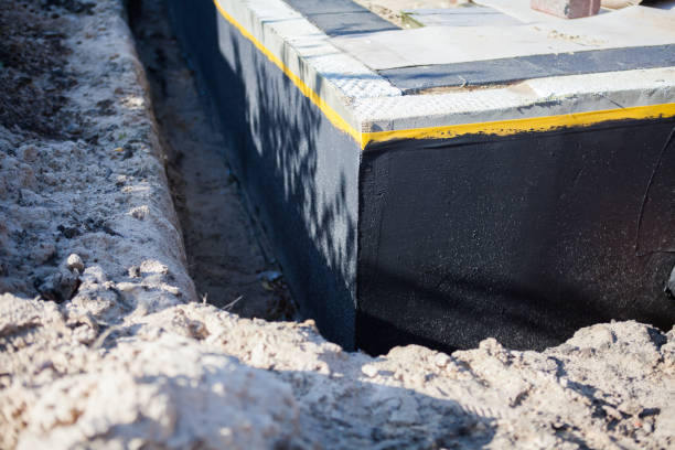 Professional Vapor Barrier Installation technician working in Ortonville, MI